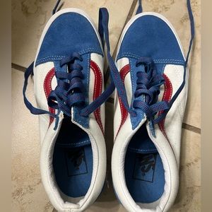 Vans Ward Shoes Size 5.5Men /7 Women
Only worn one time